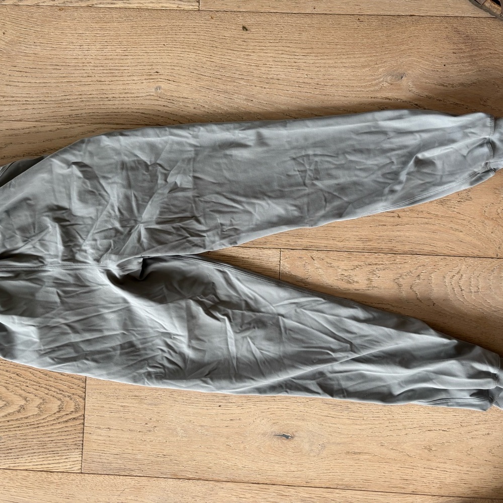 Women’s Gray lulu pants